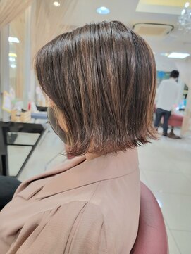 クオリス 赤塚店(QUALIS) 外ハネボブショコラアッシュ前髪小顔カットモテ髪