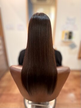 フリージア(freesia) インナーカラー/艶髪/30代40代50代