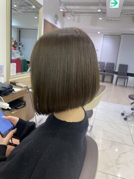 アッシュ 下北沢店(Ash) 明るめオリーブベージュ