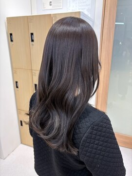 ハニー 町田(HONEY) レイヤーカットアッシュグレージュブルーブラック髪質改善美髪