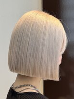 キャリ 渋谷(care)&nbsp;ホワイトブロンド×ラインボブ