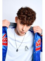 インフィニス 恵比寿(Infinis) スペインカール×刈り上げ