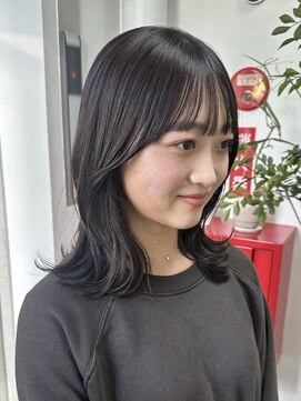 CHERE【シェール】 ダークブラウン 艶カラー くびれミディアム