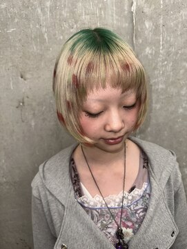 オーン 渋谷(OOn) 白イチゴデザイン