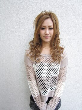 美容室イーナ(e na) ふんわり巻き髪