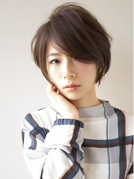 ローラン(ROULAND) ショートグレージュひし形ワンサイド前髪