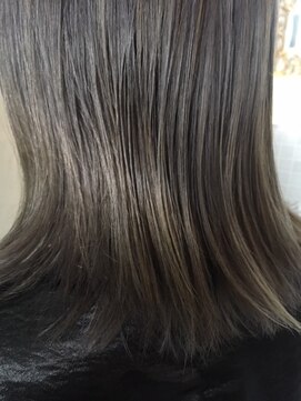 ヴォージュアーム(VOGES ame) 【ＶＯＧＥＳ 】アディクシーグレージュ