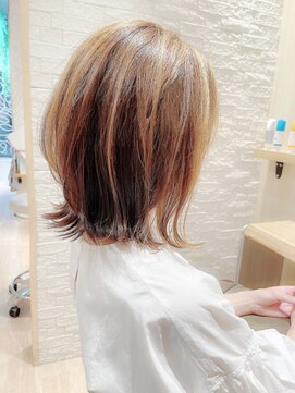 ミッシェル アフロート(michelle afloat) ２０代３０代４０代５０代パッツン風外ハネボブもCカーブカット