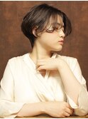 ツヤ感横顔美人ショート