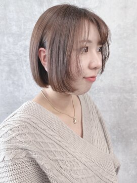 モリオ(morio) =切りっぱなしボブ耳かけボブ大人ボブ顔周りレイヤー内巻きボブ