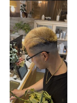 キートス(kiitos) ブロンド坊主