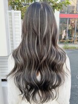 シエロビューティー(CIELO beauty) ハイライトカラーミルクティーベージュレイヤーカット