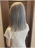 透明感たっぷりのハイトーングレージュ［中目黒/ブリーチ］