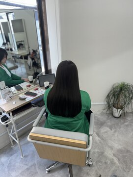 アウラ 近鉄八尾駅前店(Aura) 暗めオリーブ×髪質改善