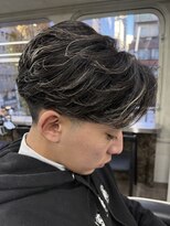 ニコ トウキョウ ロジック(nico TOKYO Logic)&nbsp;メンズセンターパートニュアンスパーマフェザーパーマ