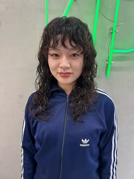 キピ(KIPI) カジュアルなハードカーリーロング