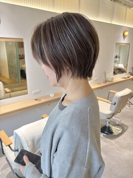 ベコ(Beco) 丸みショート◎30代40代50代60代/白髪ぼかし/グレージュ