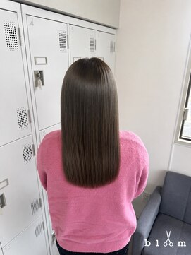 ブルームニキュウロク 富里(bloom 296) グレージュカラー