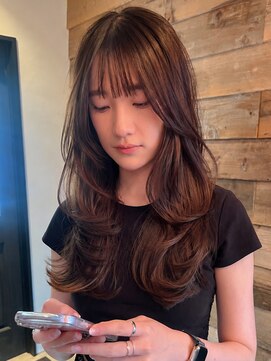 トレス(TRESS) ロングレイヤー　レイヤーカット　ブラウンカラー　表参道