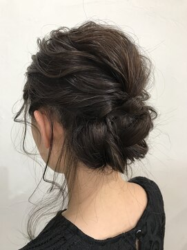 アリウス(ALIUS by posh) 【ALIUS 池袋 小川真一】ローシニヨンルーズアレンジ