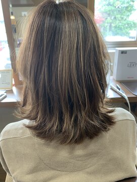 プレッソヘアー Presso hair イルミナカラーとハイライトで白髪染め