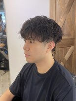 ドルクス 日本橋(Dorcus)&nbsp;無造作パーマ　前下がりマッシュ　グラデーション刈り上げ