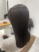 プルトヘアー(Pult Hair) サラツヤストレートスタイル