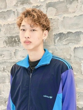 エムスラッシュ たまプラーザ(M.SLASH) ■ブロンド風カーリーパーマくるくるパーマたまプラーザ14