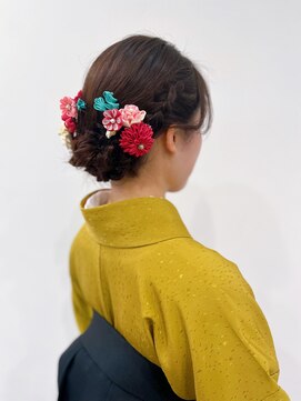 ジラ ヘアアンドメイク(girra HAIR&MAKE) 卒業式