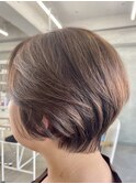 レディースくびれショートボブミルキーベージュ