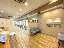 オルファ 我孫子店(OLFA)の雰囲気（広く、清潔感のある店内です）