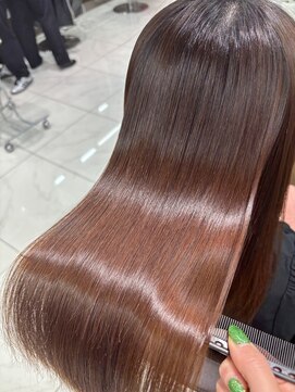 アッシュ 下北沢店(Ash) 髪質改善縮毛矯正で艶々に