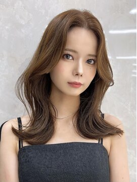 マウル 栄(MAEUL) 韓国 くびれヘア ミディアムヘア