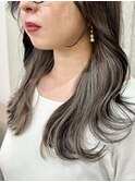 レイヤーカット×ブリーチを使ったインナーカラー☆表参道