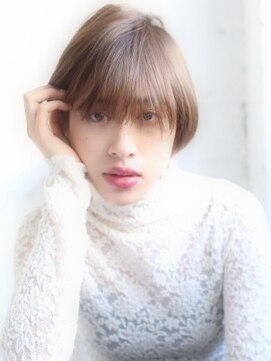 アイビー(Ivy) ノットヘア　前下がり　ショートボブ