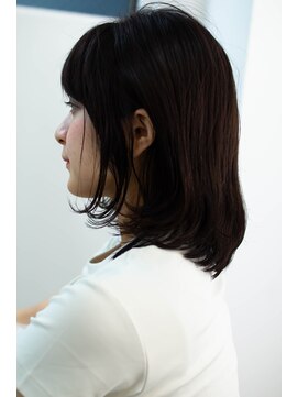 アコロン(acoron) 小顔カット_暗髪_イルミナ_前髪_クセ_アッシュカラー