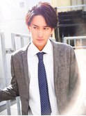 ビジネス　ウルフ　スーツ　ショートレイヤー　トランクスヘア