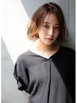 ヴェローグ シェ ブー(belog chez vous hair luxe) 結べる大人カジュアル柔らかパーマボブ