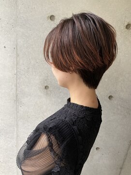 ヌーク(nuuk) 大人ハンサムショート［藤沢/ヘッドスパ/髪質改善］