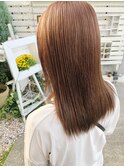 くすみベージュ