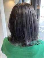 グリッター (Glitter)&nbsp;外ハネスタイル