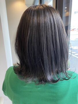 グリッター (Glitter) 外ハネスタイル