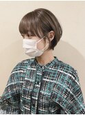 ショートボブ