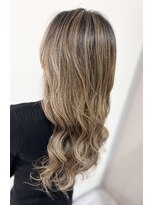 ラビス 浦和(Lovis)&nbsp;美髪/ネビージュ/大人かわいい/透明感ショート[浦和]