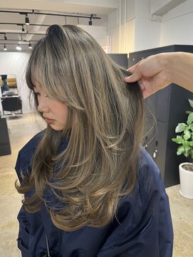 メリー オオサカ(Merly Osaka) 海外ザクザクレイヤー×バレイヤージュ