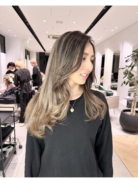 バレイヤージュ　ハイライト　MIX ミルクティーベージュ　ロング