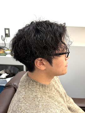ノイセル(Noisyle) MEN’S HAIR/波巻ツイストスパイラル/フェザーパーマ/北堀江O