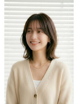 エマ(emma) 小顔にしたい人必見!短すぎないくびれボブ レイヤーボブ