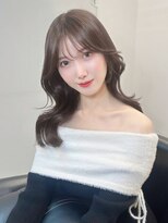 フォンズ(FONS)&nbsp;白玉美白グレージュ＊上品韓国シースルー前髪＊くびれレイヤー