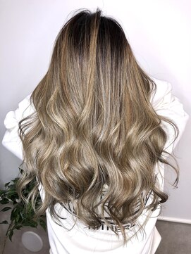 オンフリーク(ON FLEEK) コントラストバレイヤージュ